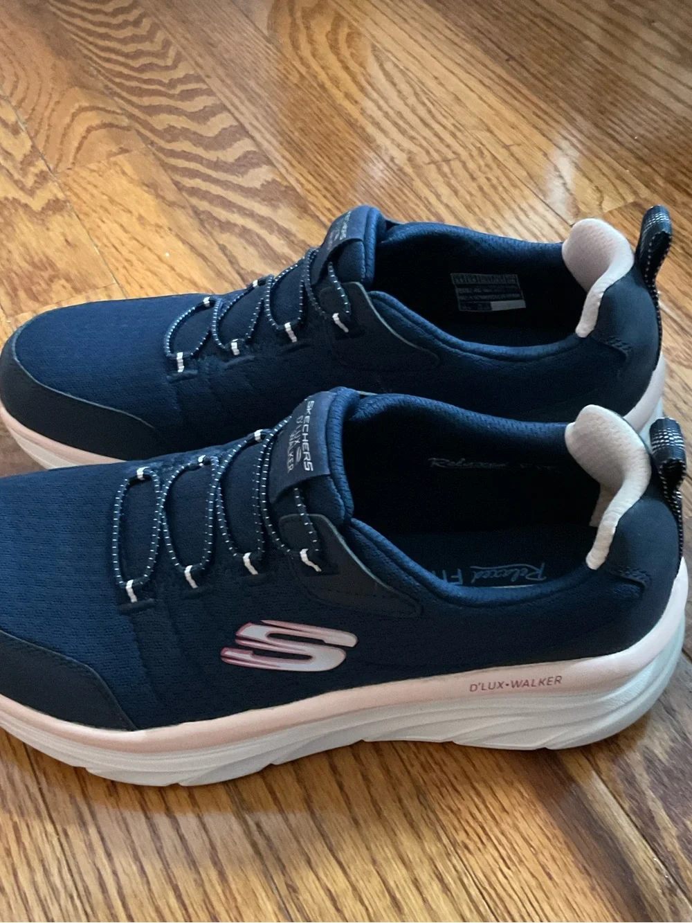 Skechers D'Lux Walker sneakers in navy and pink Sz 8.5